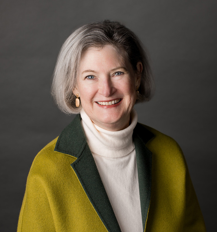 Betsy Godlewski headshot